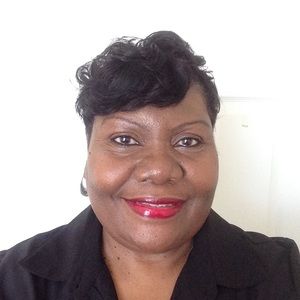 Meet your Posher, Carolyn